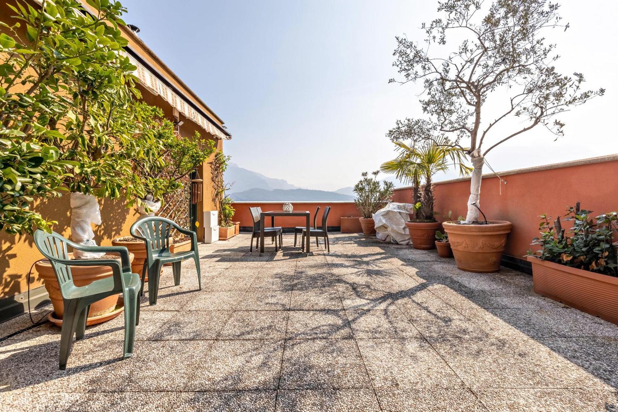 Apartamento Casa Sara With Swimming Pool Riva del Garda Exterior foto